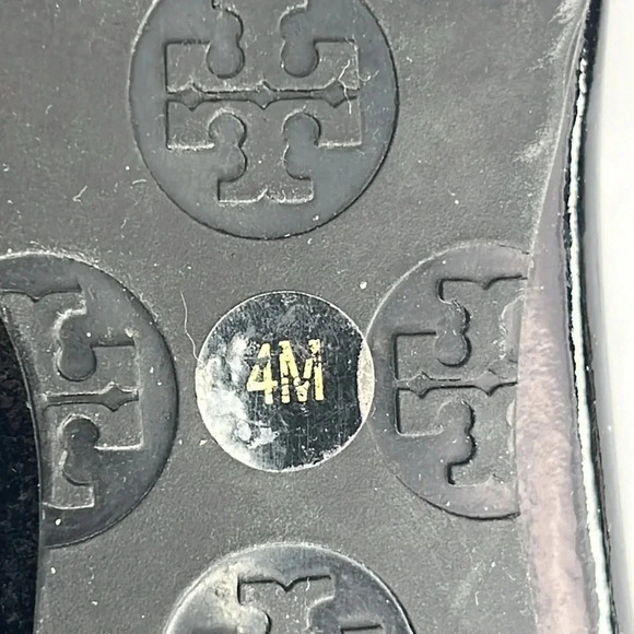 Tory Burch Reva Patent Leather Black Ballet Flats  Applique Logo Round Toe Sz 4 - Picture 12 of 14